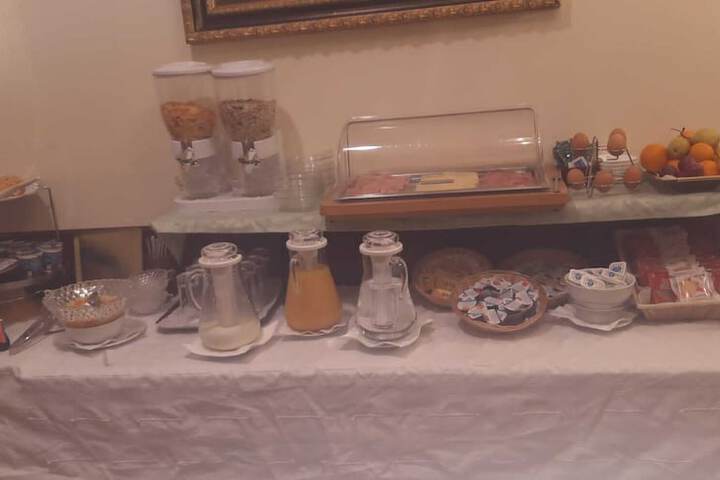Breakfast meal