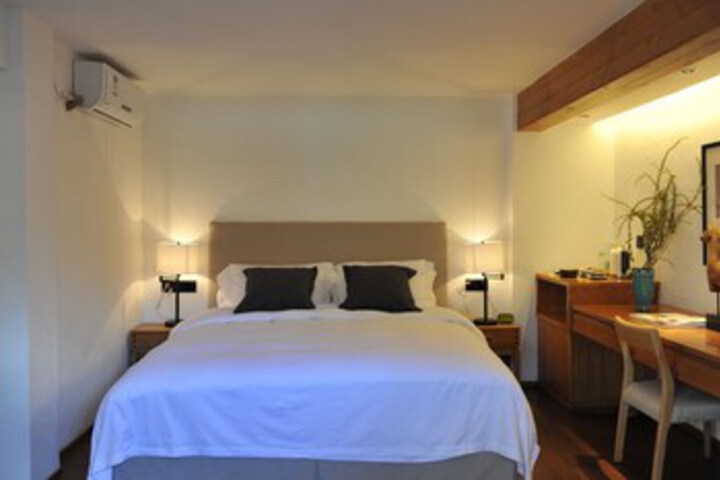 Room 83 of 111