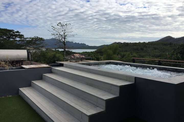 Pool 56 of 104