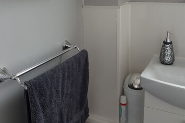 Room 8 of 40