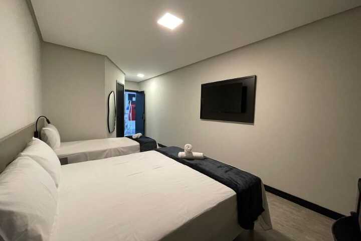 Room 14 of 28