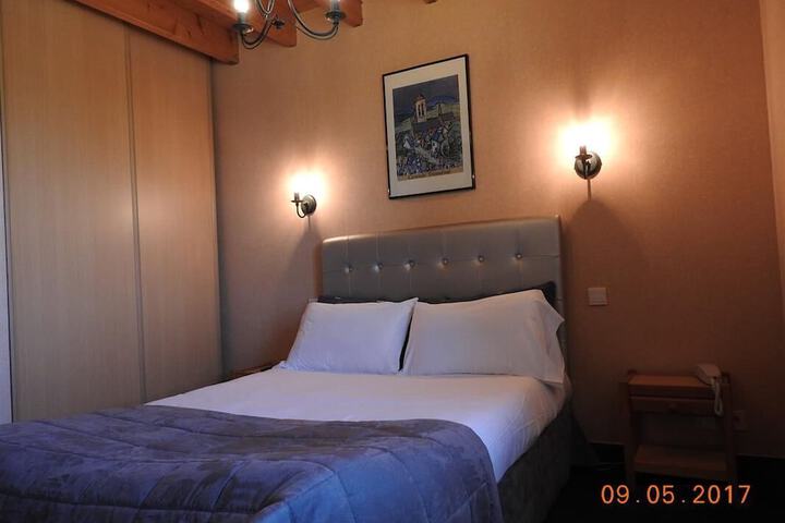 Room 16 of 47