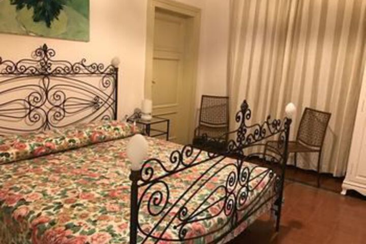 Room 10 of 41