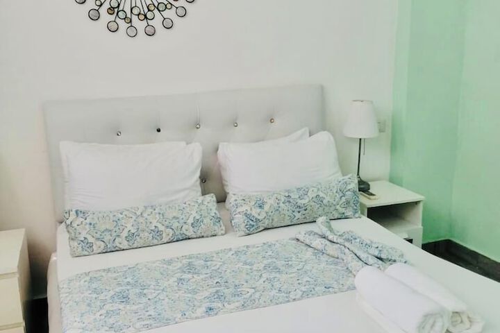 Room 18 of 64