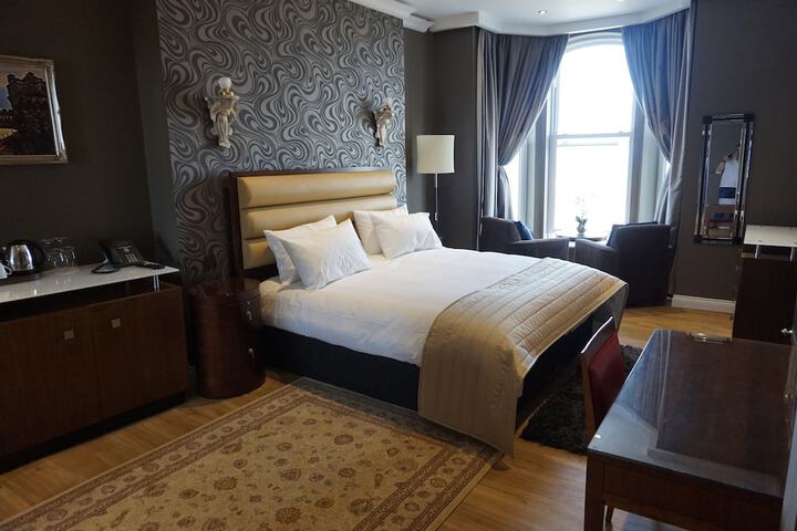 Room 14 of 95