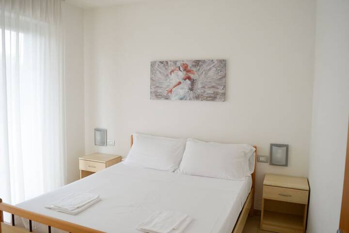 Room 29 of 208