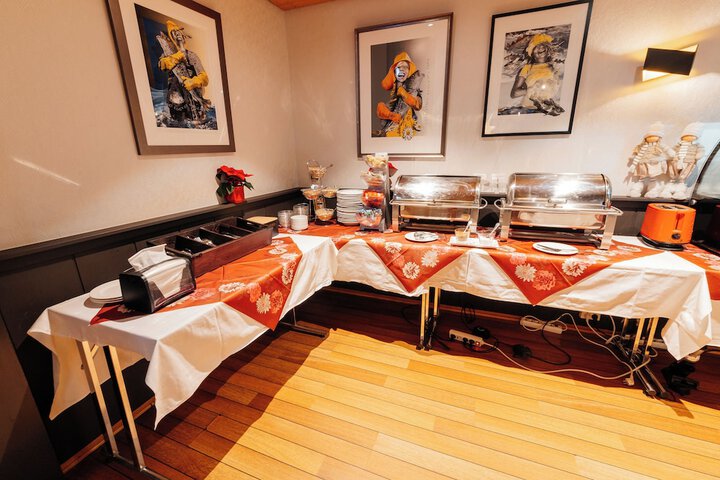 Dining 167 of 199