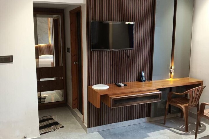 Hotel 8 of 18