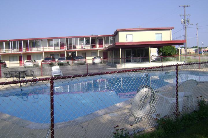 Pool 30 of 34