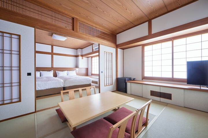 Room 11 of 49