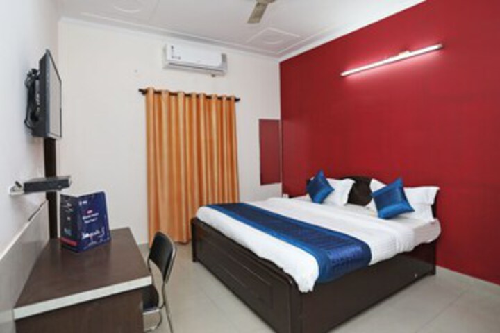 Room 19 of 21