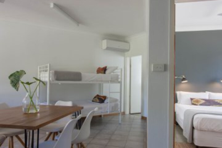 Room 4 of 81