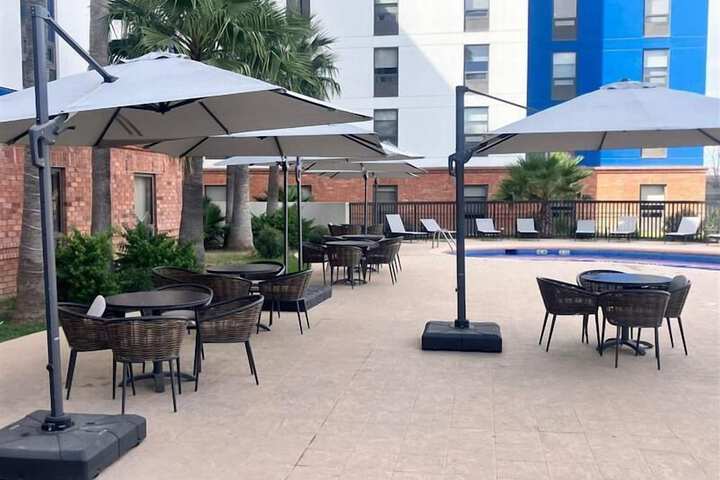 Terrace/Patio 128 of 129