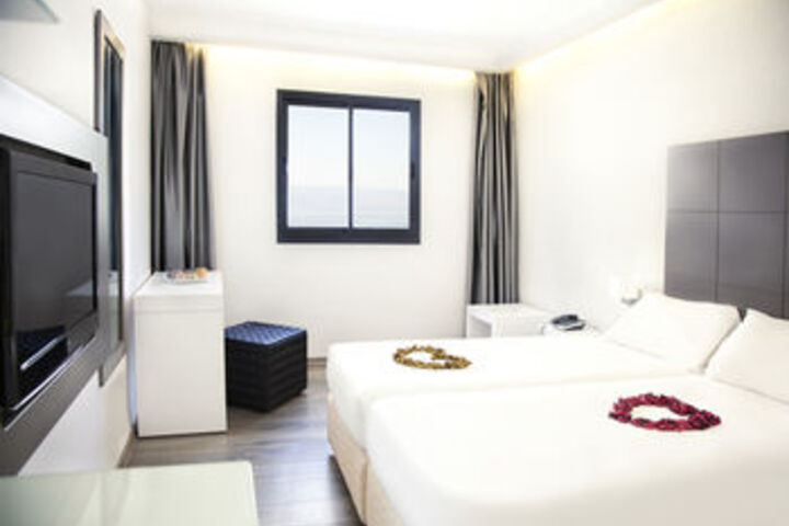Standard Suite