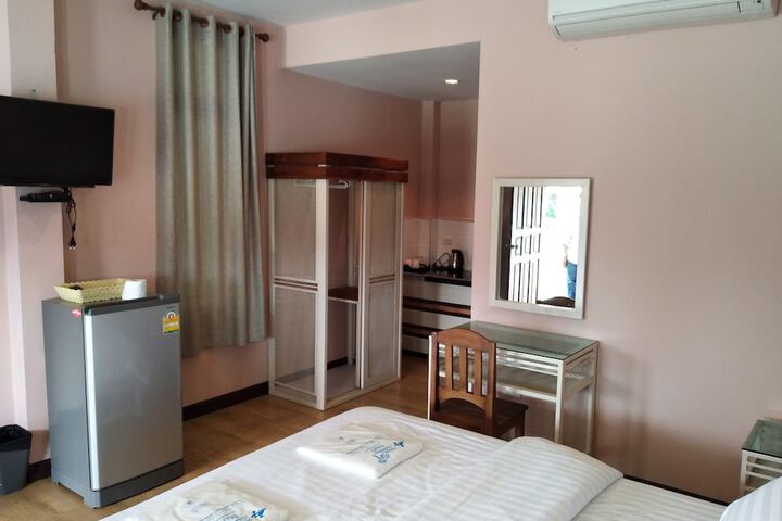 Room 21 of 57