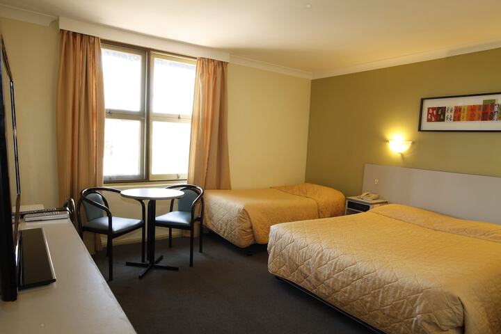 Room 5 of 41