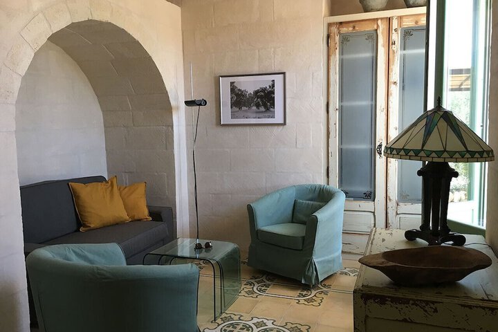 Room 9 of 189