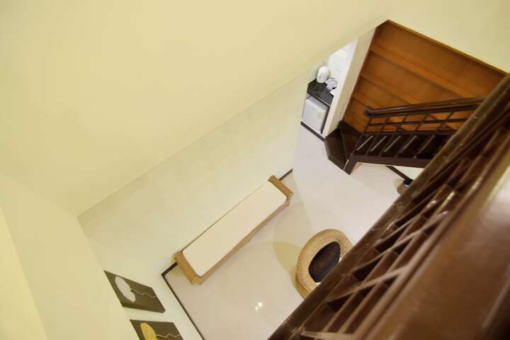 Room 62 of 183