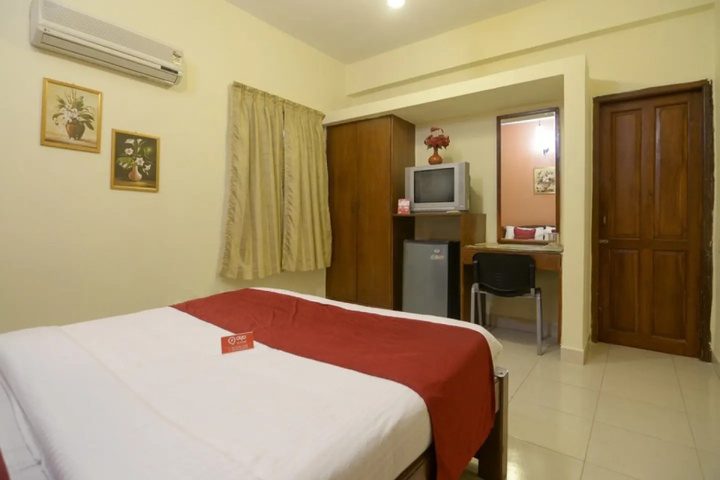 Room 3 of 13
