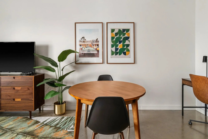 Image of Mid Main Lofts 6101 Trendy Chill Studio Loft Midtown