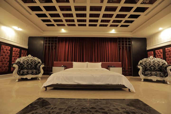 Room 21 of 78