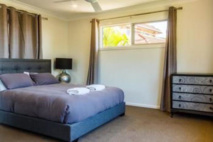 Room 1 of 12