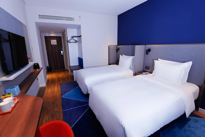 Room 16 of 54