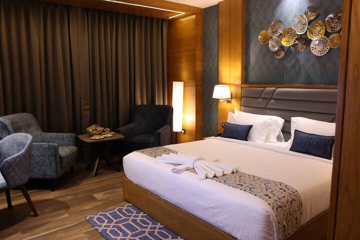Room 47 of 70