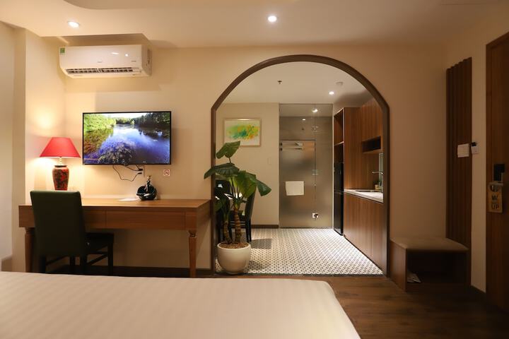 Room 6 of 45