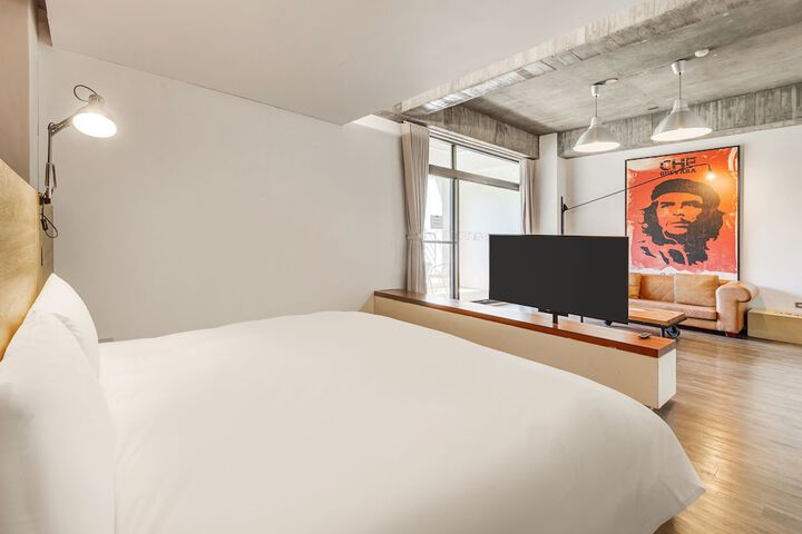 Room 57 of 201