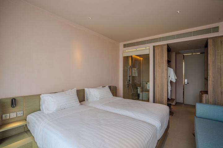 Room 55 of 151