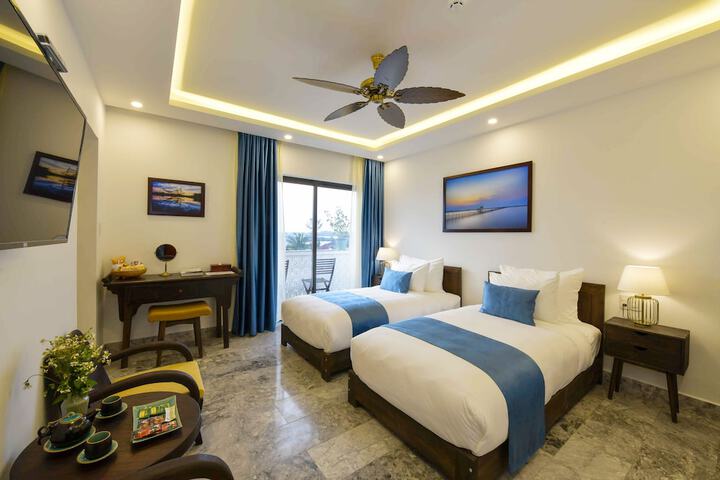 Room 30 of 72