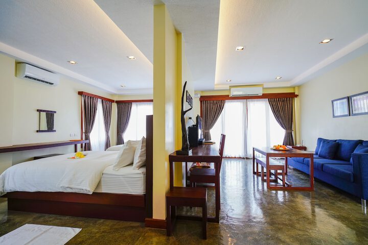 Room 4 of 56
