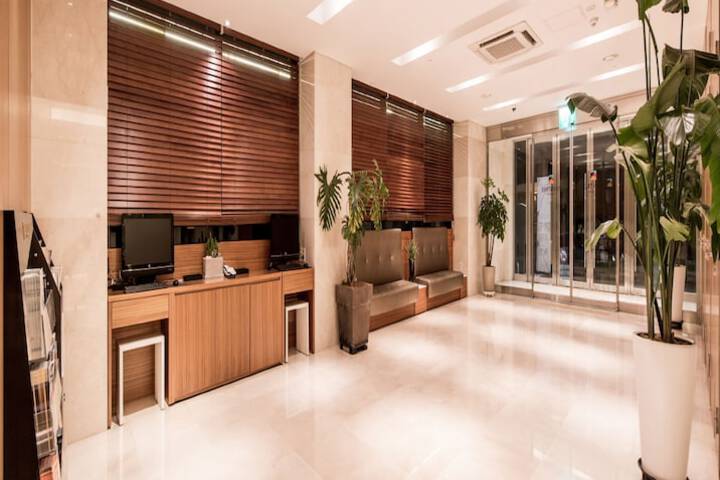 Lobby Photo