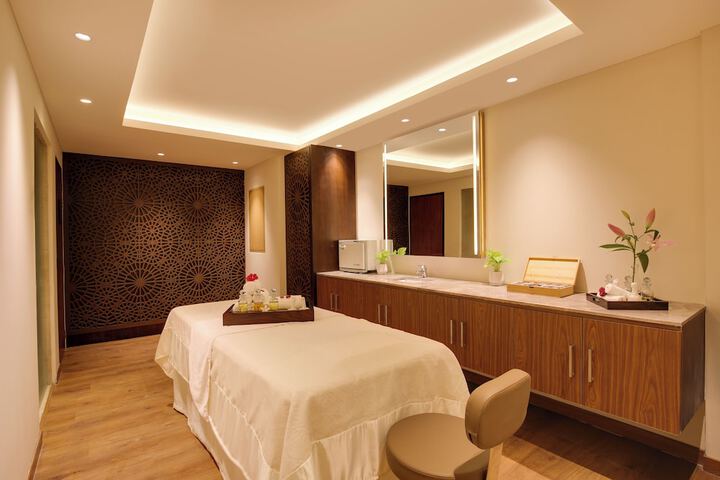 Spa 43 of 61