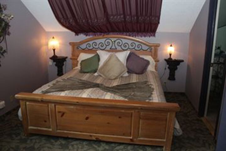 Room 35 of 63