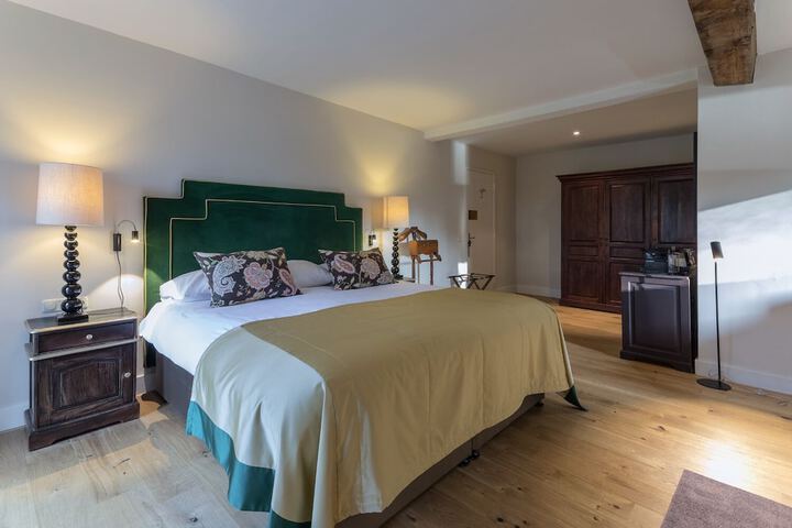 Room 16 of 125