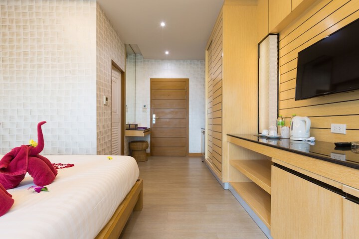 Room 42 of 97