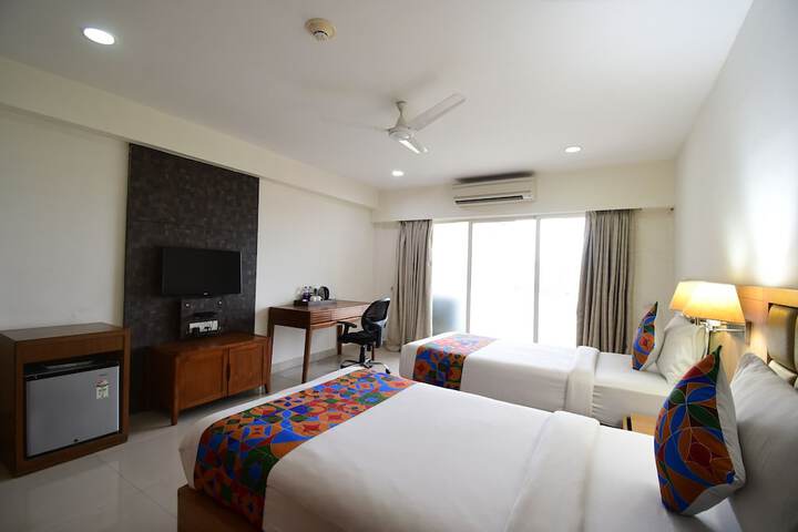 Room 14 of 38