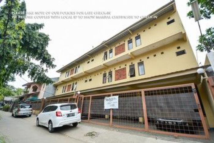 Zen Rooms Basic Near Btc