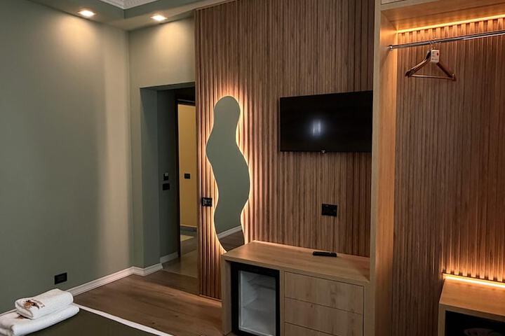 lumera hotel albania