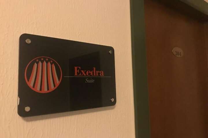 Room 10 of 52