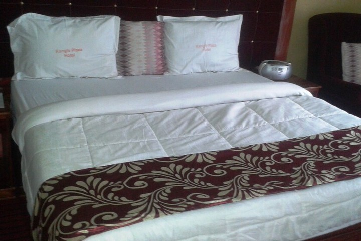 Room 9 of 35