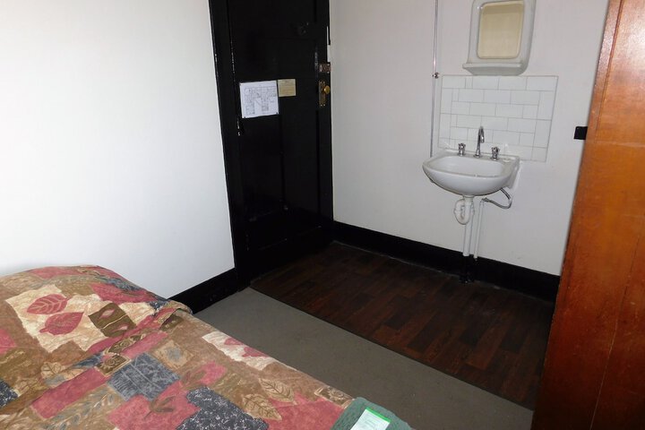 Room 3 of 51