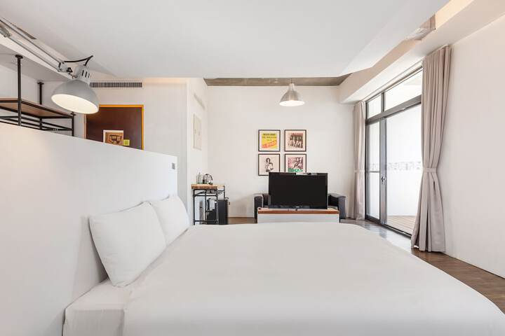 Room 10 of 201