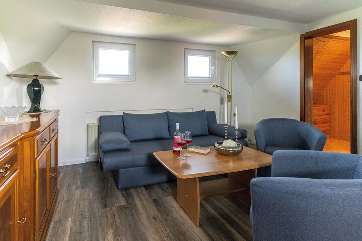 Room 43 of 85