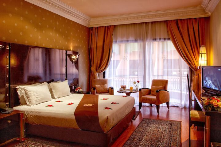 Room 27 of 139