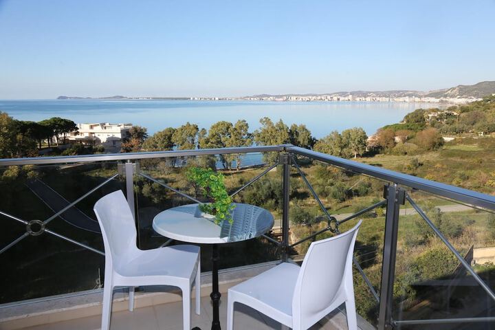 Terrace/Patio 7 of 25