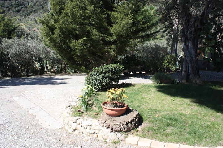 Property Grounds 48 of 61