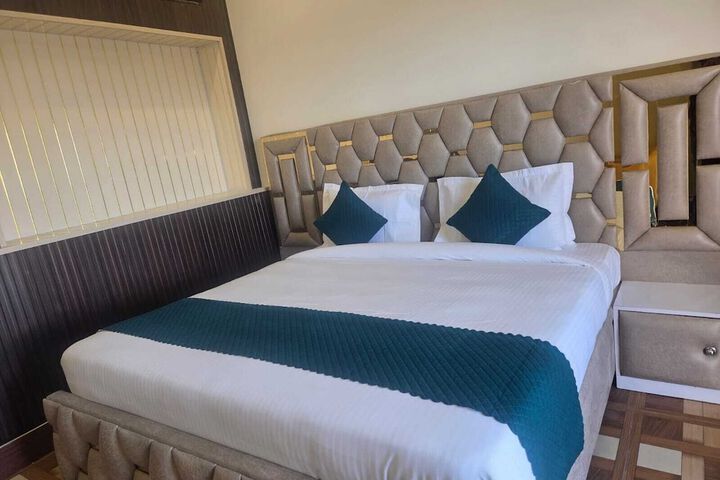 Room 9 of 58